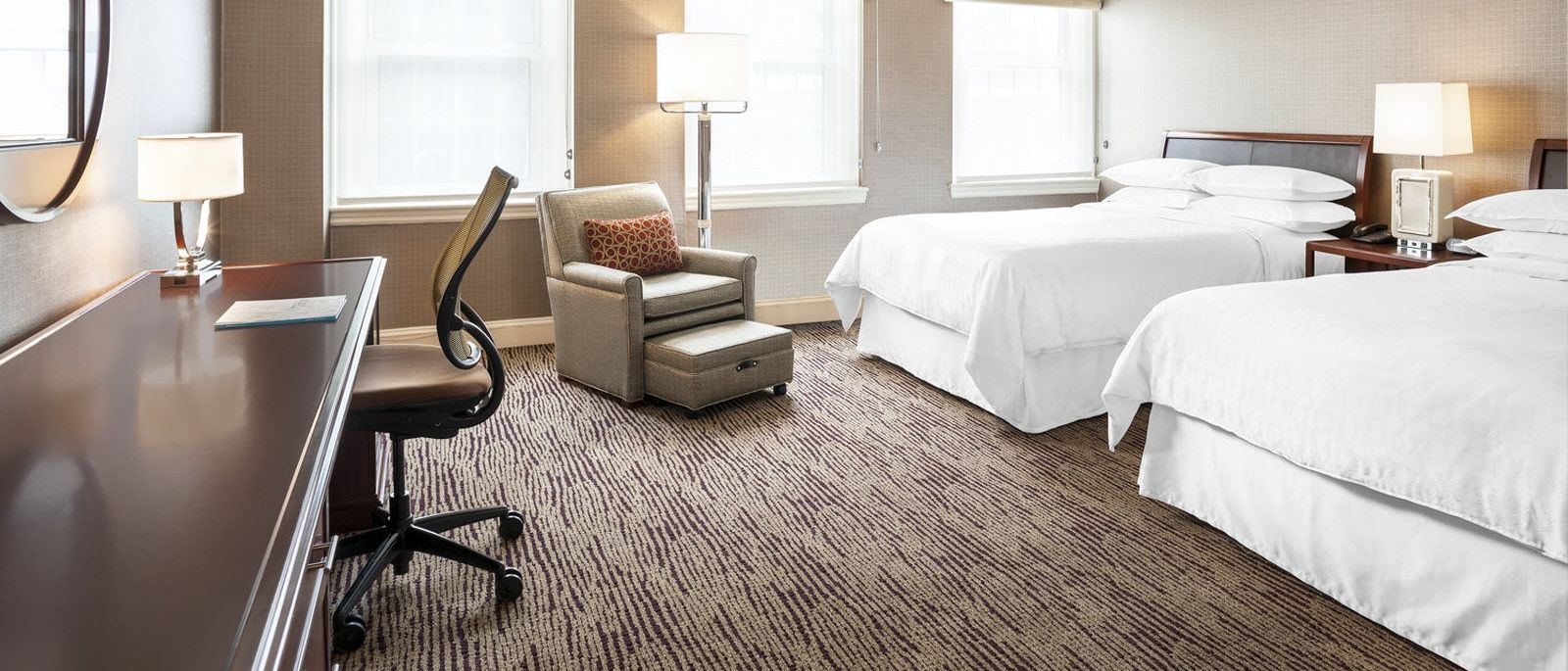 Guest Room Amenities Sheraton Commander Hotel